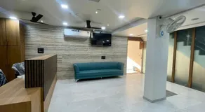 Hotel Royal Elite - Image 2
