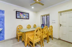 Collection O Sharath City Mall Formerly Delight Inn Gachibowli - Image 5