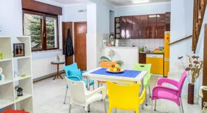 Hostel White Town - Image 4
