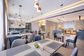 Home Inn Style Luoyang Nanchang Road Wangfujing - Image 4