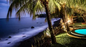 Teluk Indah Beach & Pool Villa - Image 2