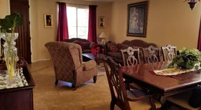 Phoenix home near freeways and airport - Image 3