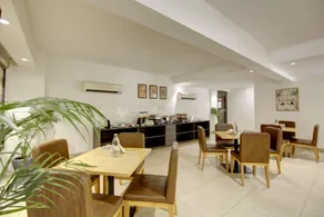 Saltstayz Select - Galleria Market & Golf Course Road - Image 2