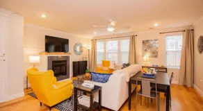 2 Bedroom Unit w Elevator & In-Unit Laundry - Image 2