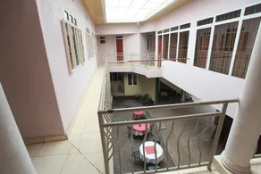 La Voisina Hotel - Image 2