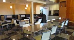 Strand Hotel - Image 3