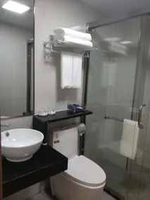 Starway Hotel Quanzhou Jingdu Dong Lake - Image 3