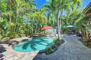Anna Maria Island Edgewater Bungalow - Image 4