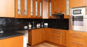 Summerday Guesthouse - Image 3