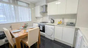 Apartment 3 Bedroom Westminster - Image 4