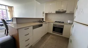 Sydney CBD 2BR 2BA Unit - Free Parking 906 - Image 3