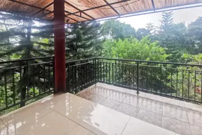 Hotel Container Inn Puncak Mitra RedDoorz - Image 2