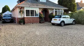 En-suite room near forest & sea, free breakfast with fridge, microwave and TV - Image 2