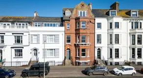 Central Exmouth Flat Sleeps 4 Walk to Beach - Image 4