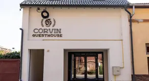 Corvin Guesthouse - Image 2