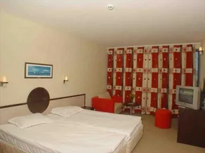 Smartline Meridian Hotel - Image 2
