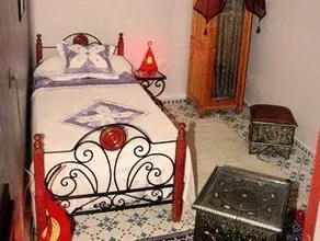 Riad Atika Mek - Image 2