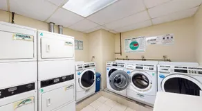 Sunny 4BR/2BA Retreat in Morningside Heights, NYC - Image 2