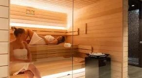 Golden Tree Hotel - Image 3
