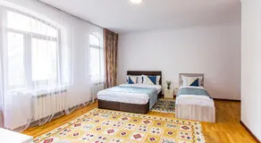 Five Villas Hotel - Image 2
