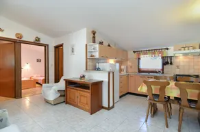 Apartment 811 - Image 4