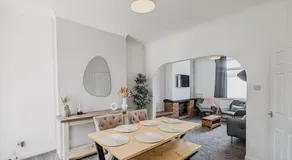 Valley Park House - By Sigma Stays - Image 3
