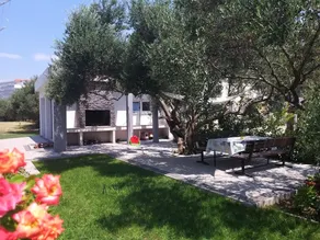 Apartment in Kastel Stafilic near the Beach - Image 5