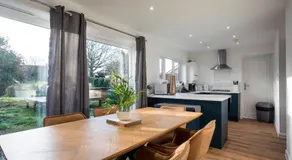 Woodfield Cottage Crawley 3 BR,Parking,Wifi,Garden, nearby Gatwick Airport, Contractor friendly, temporary relocations, business travellers, families - Image 5
