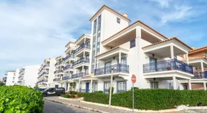 Host Wise - Wonderful Flats with Pool - Image 4