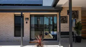 Waratah Suite - Experience Cosy Country Charm - Image 2