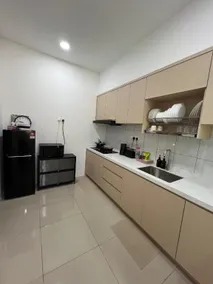 Cozy Modern Condo with Pool & City Access - Image 4