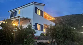 Gorgeous private Villa with sea view! - Image 3