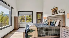 Modern Cozy Cabin w Game and Deck Escape - Image 2