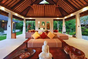 Royal 3 BR With Pool Villa Seminyak NE69A - Image 4