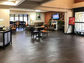 Comfort Inn & Suites Clemson - University Area - Image 4