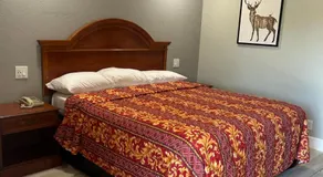 Valley Inn - Image 4