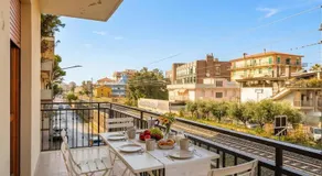 150m from the Sea - AC WiFi Balcony Sleeps 6 - Image 5