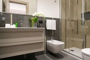 Emerald Green Residence - Image 2