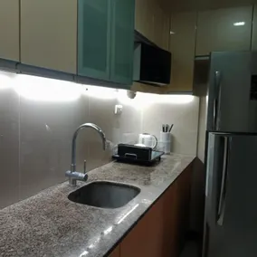 Mactan Newtown Condo for daily rent - Image 4