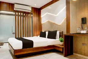 Townhouse Kadodra formerly JD Business Hotel - Image 2