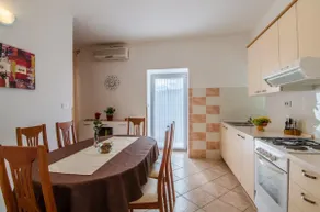Holiday Home Mia by 22Estates - Image 3