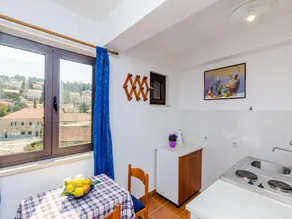 Apartments & Rooms Mihajica- Studio Confort avec Balcon et Vue sur la Mer - Image 4