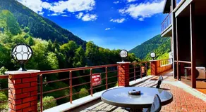Green Cinar Apart - Image 5