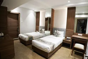 ATRIUM BOUTIQUE HOTEL - Image 2