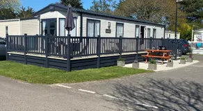 The Roecliffe, Holiday mid-lodge, Shorefield Country Park - Image 4