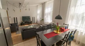 Sopron City Apartment - Image 4