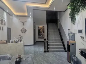 Grand Hyatt Hotel - Image 4