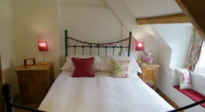 Cyntwell Guest Accommodation - Image 2