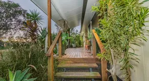 Sunnys Piece Of Paradise - Image 2
