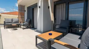 Evi Seaside Suites - Image 3